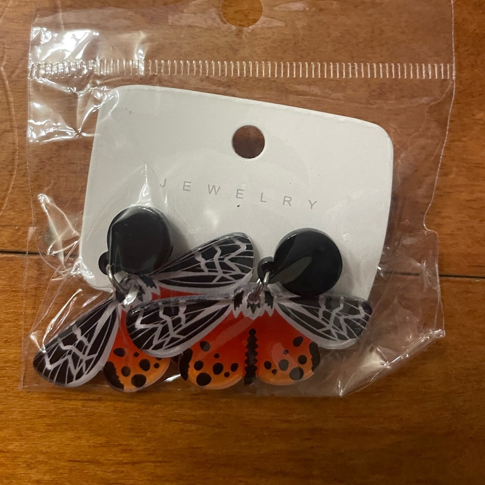 Chic Butterfly Earrings